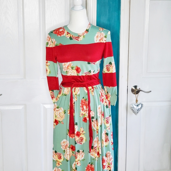 Reb & J Maxi Dress Vintage Floral Aqua  Green Red Elastic Waist NWOT Medium - Picture 6 of 16
